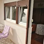 Spacious 2-room With Beautiful Sea View 아파트