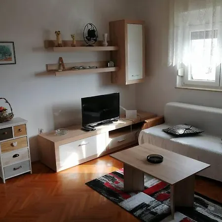 Spacious 2-room With Beautiful Sea View
