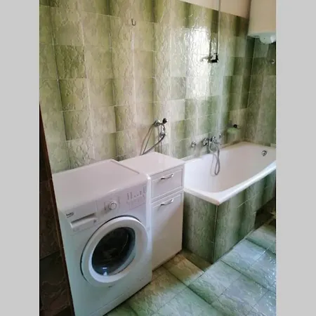 Spacious 2-room With Beautiful Sea View *