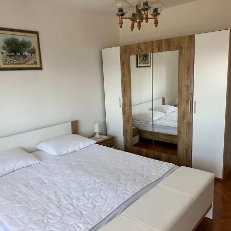 Spacious 2-room With Beautiful Sea View